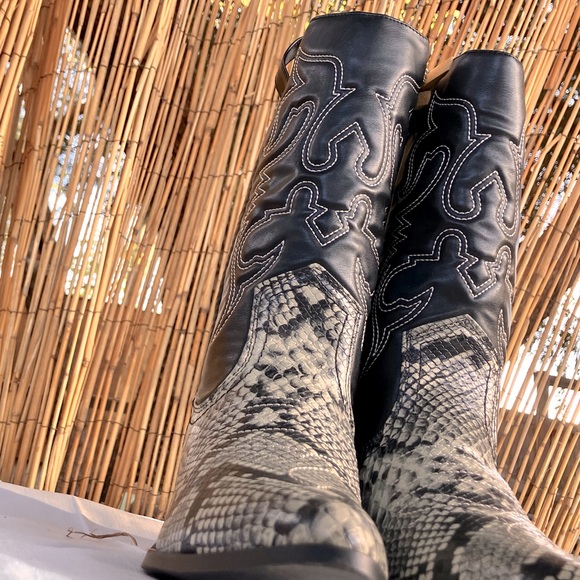 Cowboy Boots - Picture 1 of 2
